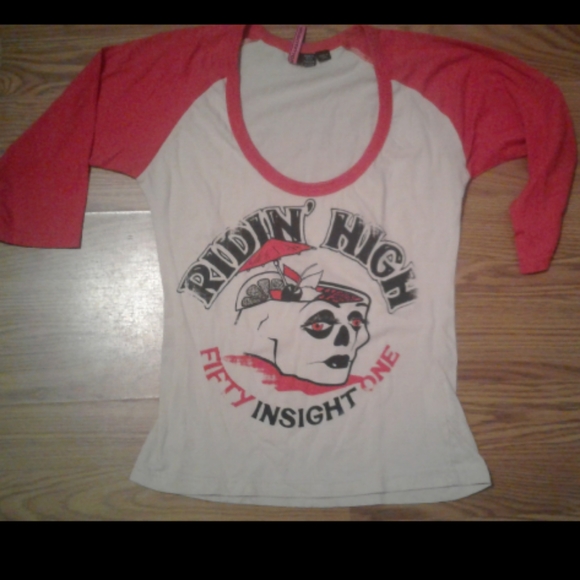Awesome 3/4 sleeve top ***FINAL PRICE*** - Picture 1 of 2